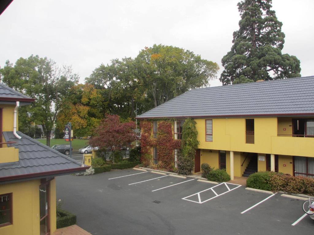Alhambra Oaks Motor Lodge Dunedin Exterior photo